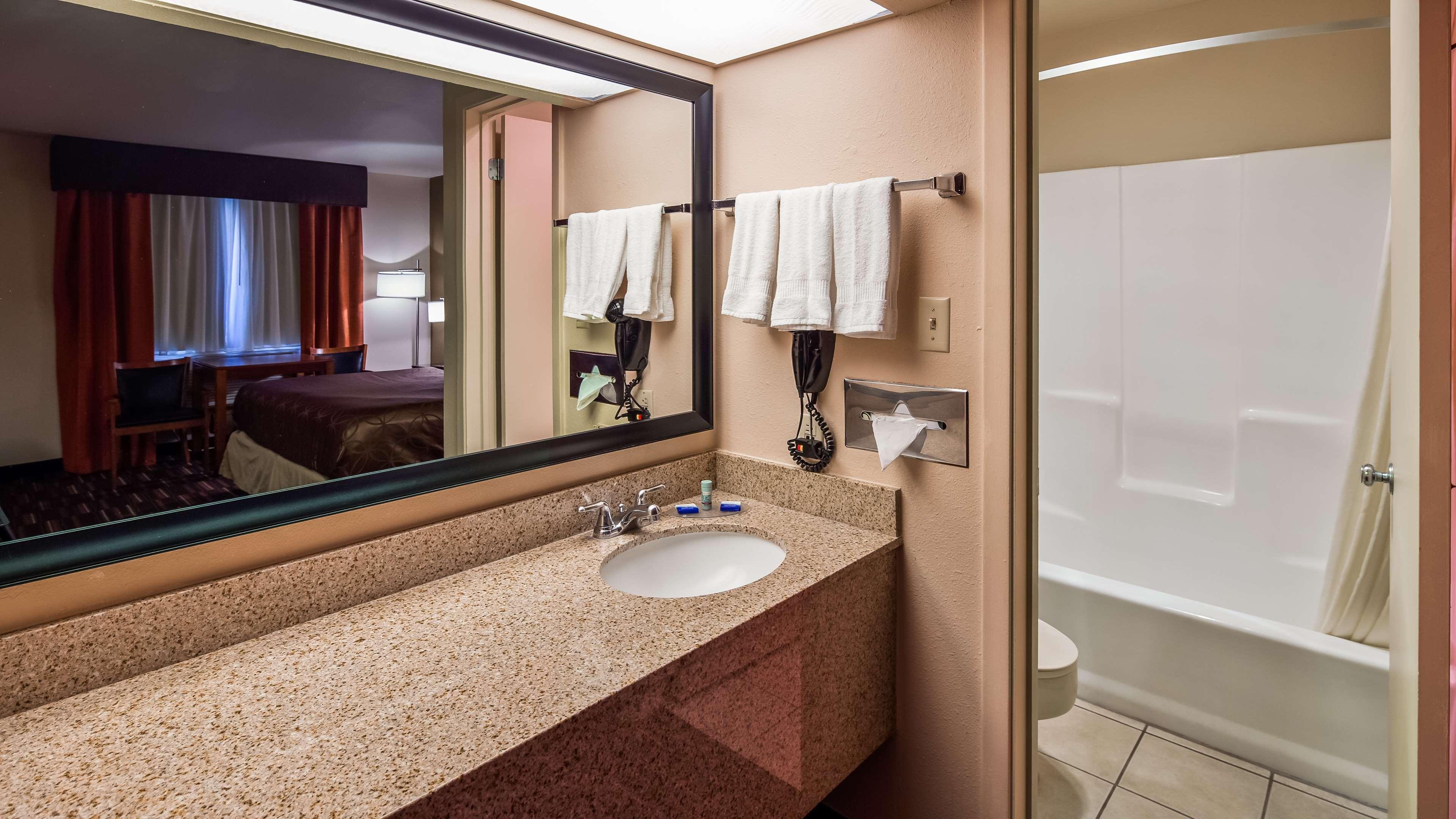 Best Western Executive Inn Hobbs Bagian luar foto