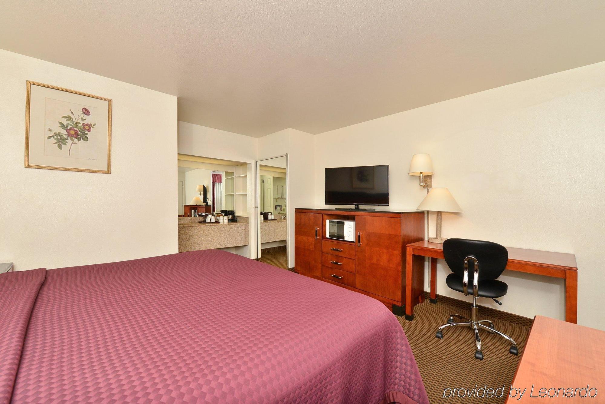 Best Western Executive Inn Hobbs Bagian luar foto